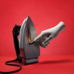 Η αλήθεια μας καίει αγάπη μου