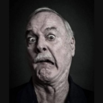 Για να ανέβεις στο λεωφορείο της ανάπτυξης και της δημιουργίας